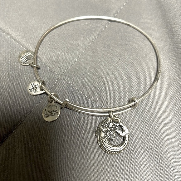 Alex and Ani 2017 Mermaid Silver Bangle Bracelet - Picture 1 of 3